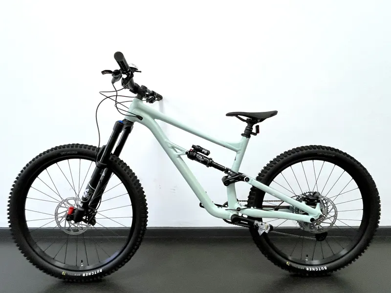 EX DISPLAY Specialized Status 160 Full Suspension Mountain Bike S4 2023 in White Sage-1